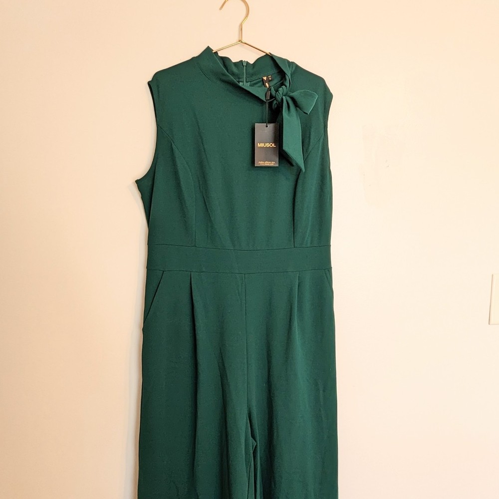 Miusol High Neck Green Sleeveless Jumpsuit with pockets XL
